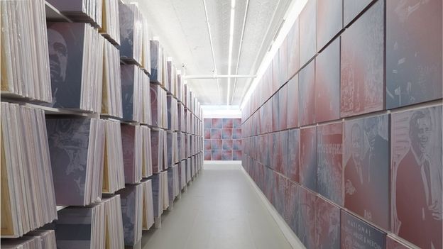 هشت سال ریاست جمهوری و ۲۹۲۲ نقاشی از باراک اوباما