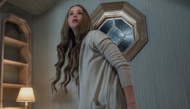 نقد فیلم مادر ساخته دارن آرنوفسکی؛ نگاهی به اسطوره‌های پدرسالارانه و اصالت طبیعت